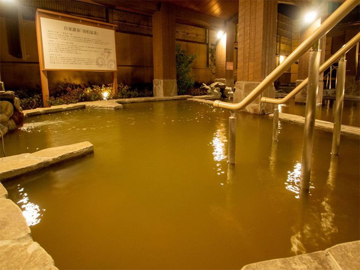【千葉県の人気スーパー銭湯】「南柏天然温泉 すみれ」は天然温泉だけじゃない。エンタメ性あふれる岩盤浴施設も!【2025年12月調査】