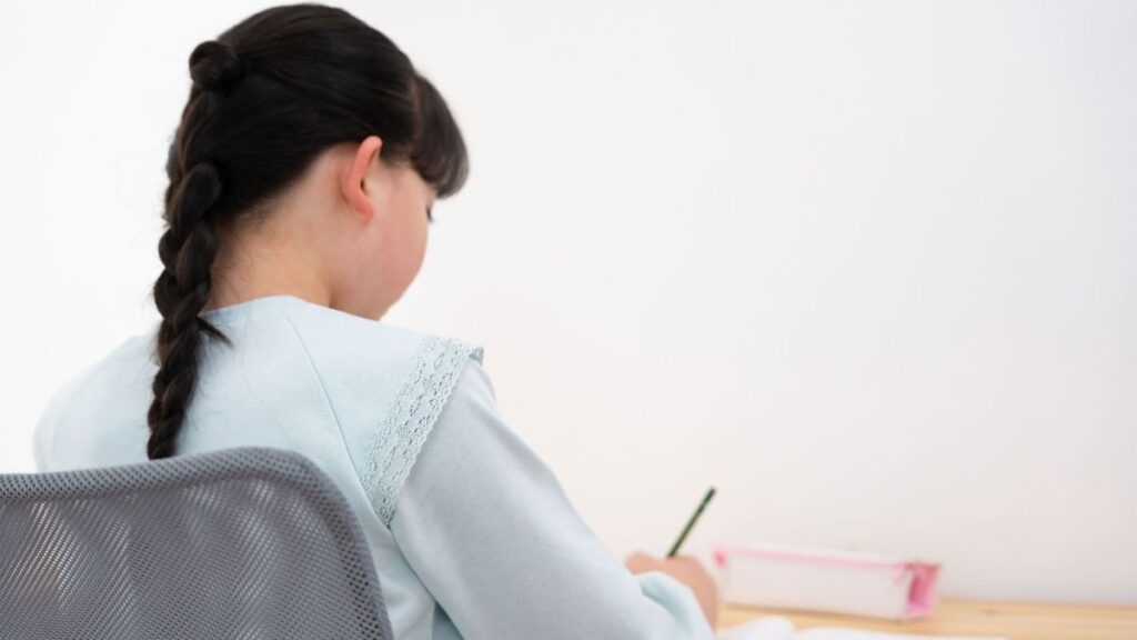 中学受験生を待ち受ける「68本」の過去問の山…「いつ、どの教科から始めればいいのか」プロ家庭教師の最新回答 | PRESIDENT Online(プレジデントオンライン) 中学受験生を待ち受ける「68本」の過去問の山…「いつ、どの教科から始めればいいのか」プロ家庭教師の最新回答 | PRESIDENT Online(プレジデントオンライン)
