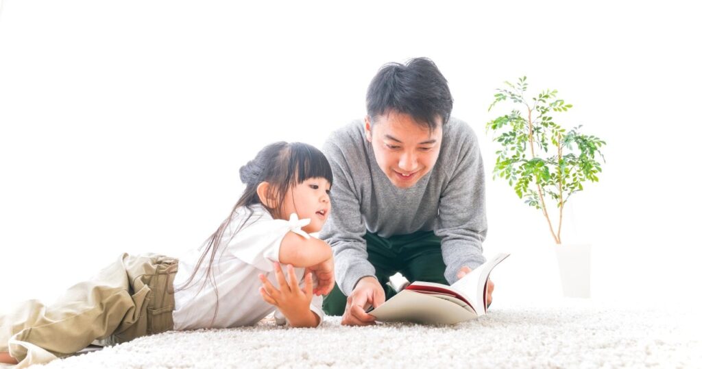 「本好きな子」が育つ家と、育たない家の決定的な違いとは? | 赤ペン先生のほめ方 | ダイヤモンド・オンライン 「本好きな子」が育つ家と、育たない家の決定的な違いとは? | 赤ペン先生のほめ方 | ダイヤモンド・オンライン