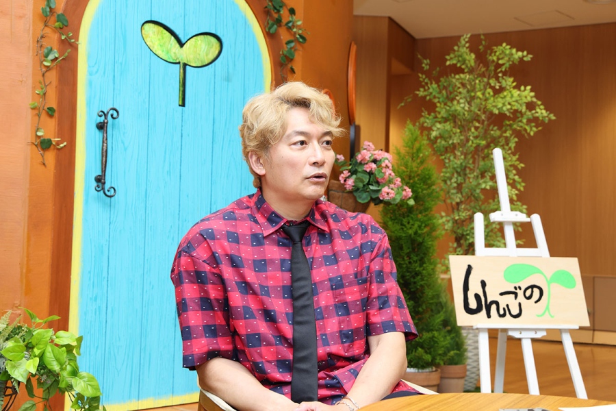 読売テレビに「パンク精神みたいなものを感じる」と話す香取慎吾