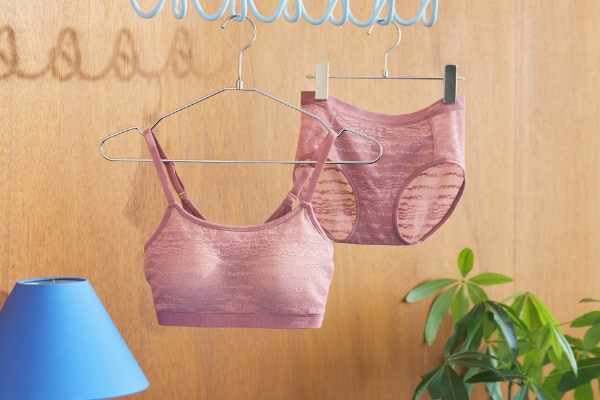 【sloggi】バストをやさしくホールド。S～3Lサイズまでカバー＆ノンワイヤーの不安を解消する「FREE Allround Lace」新発売｜「マイナビウーマン」