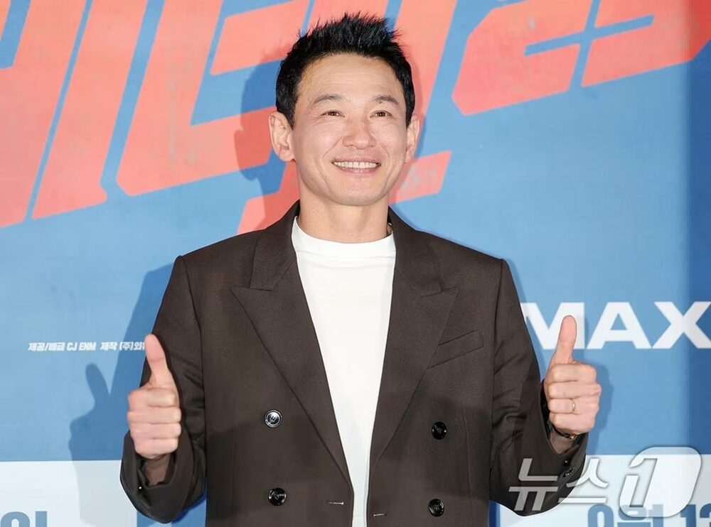 韓国俳優へのストーカー容疑、被告の女に罰金1000万ウォン求刑 写真枚 国際ニュース:AFPBB News 韓国俳優へのストーカー容疑、被告の女に罰金1000万ウォン求刑 写真枚 国際ニュース:AFPBB News