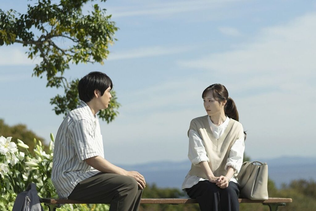 恋愛映画の枠に収まらない!反戦への想いも込められた『あの星が降る丘で、君とまた出会いたい。』を観るべき理由|最新の映画ニュースならMOVIE WALKER PRESS 恋愛映画の枠に収まらない!反戦への想いも込められた『あの星が降る丘で、君とまた出会いたい。』を観るべき理由|最新の映画ニュースならMOVIE WALKER PRESS