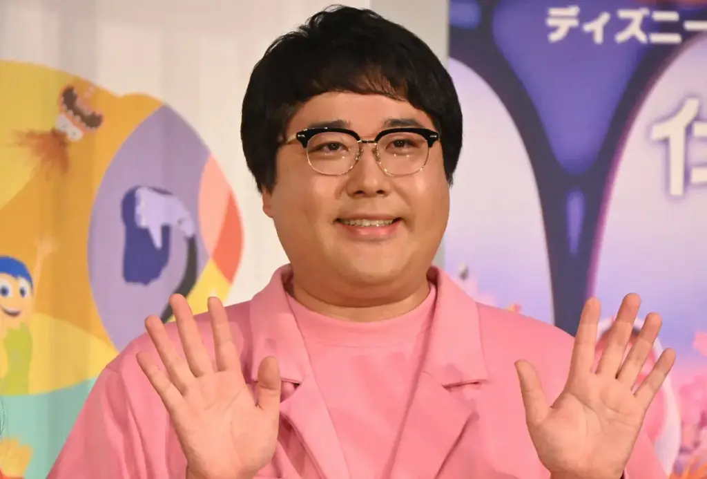 マヂラブ村上　人気女優の真っすぐな視線にマジ照れ　「グッと見てくるから…」 - スポニチ Sponichi Annex 芸能