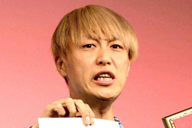 お見送り芸人しんいち