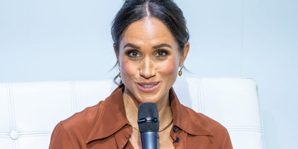 メーガン妃、テレビ番組で嘘？　熱く語った子ども時代がこれまでの話と違いすぎると物議「オオカミ少年か」 | カルチャー | ELLE ［エル デジタル］