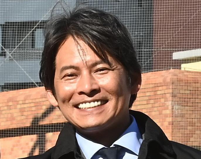「踊る大捜査線ラストTV」放送→湾岸署の美人警官に騒然 あの女子高生か!青島の後ろにピンクチャイナ服「出てたんだ」「あれから警察官に」伝説犯人の毒牙に – デイリースポーツ 「踊る大捜査線ラストTV」放送→湾岸署の美人警官に騒然 あの女子高生か!青島の後ろにピンクチャイナ服「出てたんだ」「あれから警察官に」伝説犯人の毒牙に - デイリースポーツ