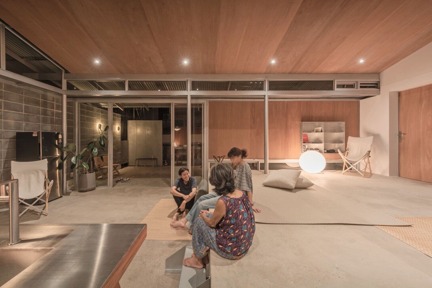 〈ラーブ・イズ・モア（LAAB IS MORE）〉スタジオ・シファ（Studio Sifah）